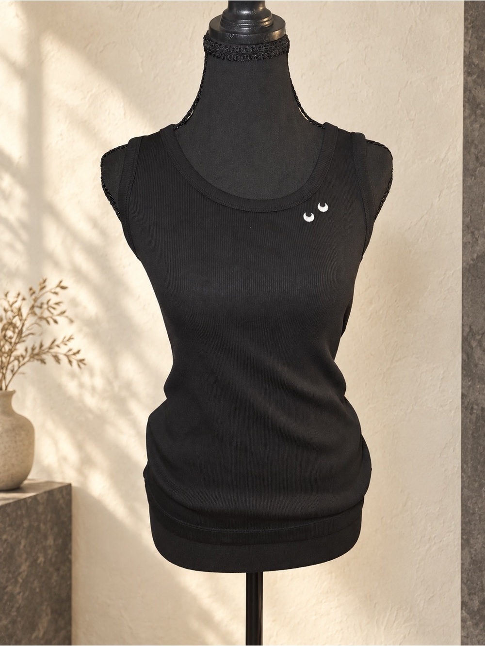 UNIQLO x Anya Hindmarch T4TANK Black Ribbed Eyes Tank Top S